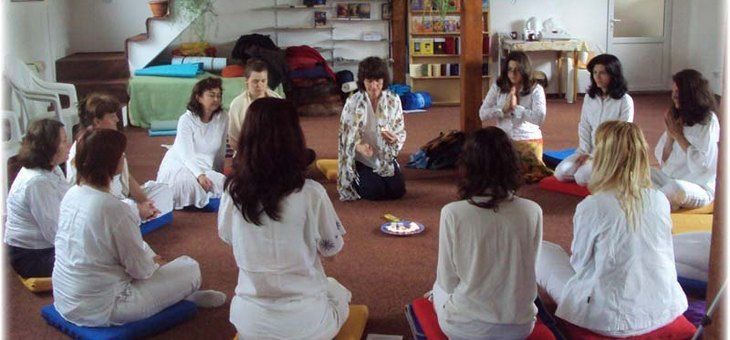 Seminar cu tema „Fii femeia care esti menita sa fii!” – 10-12 iunie 2011