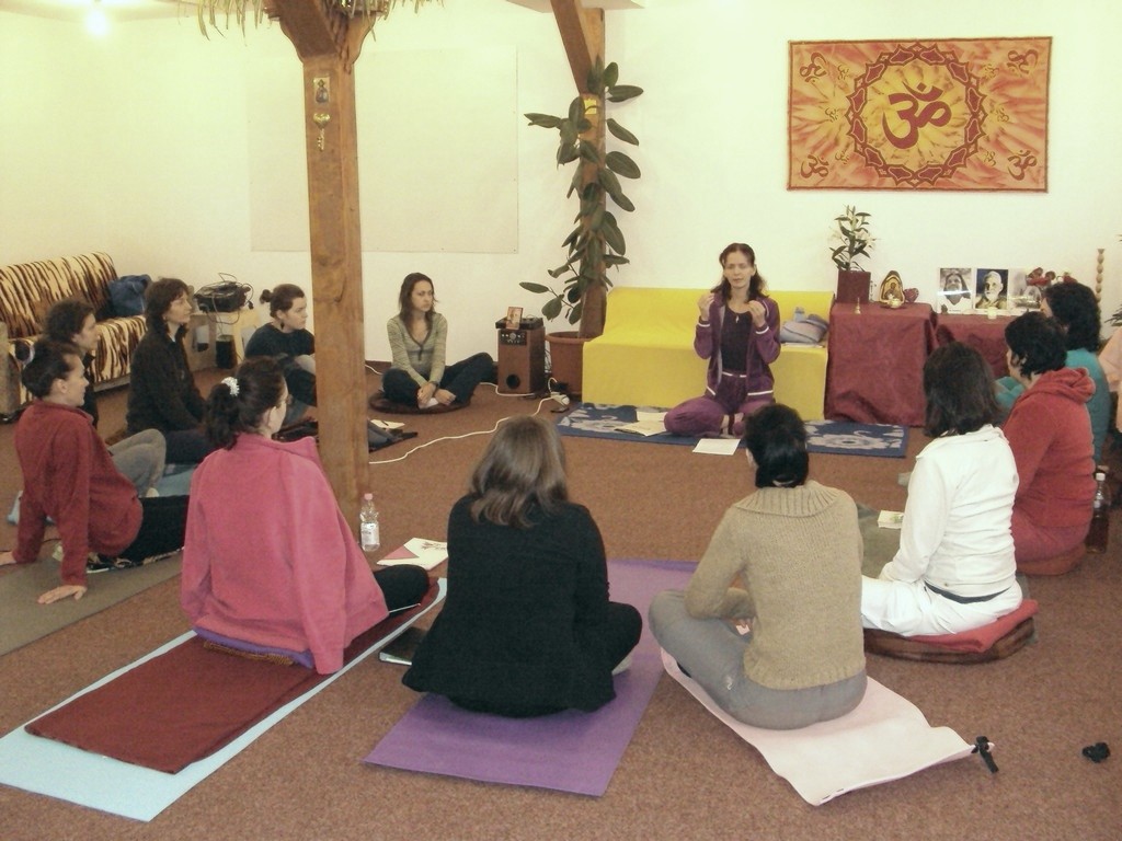 Seminar Armonie feminina – 16 noiembrie 2013