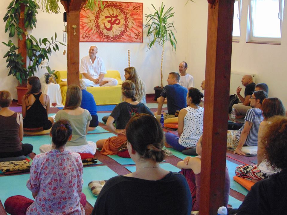 10-day Hridaya Silent Retreat with Sahajananda, December 2024, on-site and on-line