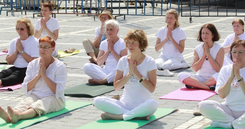 Yoga vara 2024 la centrul Kamala